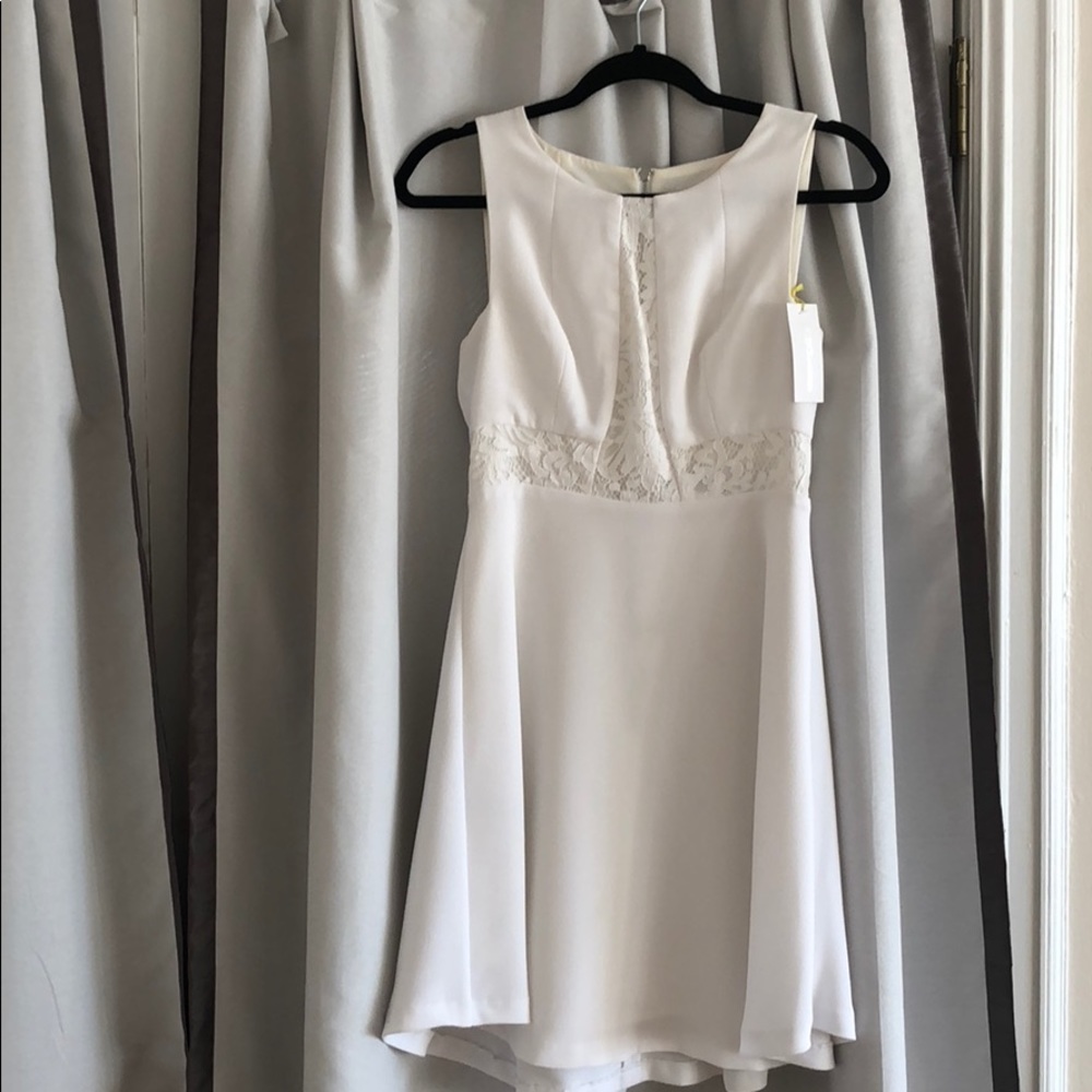 BCBG GENERATION White Cocktail Dress
